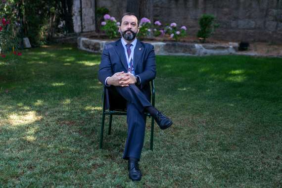 Contreras: “A la universidad tiene que venir gente que quiera estudiar, no la que pueda”